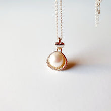 Load image into Gallery viewer, Colier &quot;Little Mermaid&#39;s Pearl&quot; din argint cu perla de cultura - Cod Produs CO37
