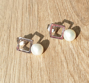 Cercei "Minimal Pearl" din argint rodiat cu perle de cultura - Cod produs CE87